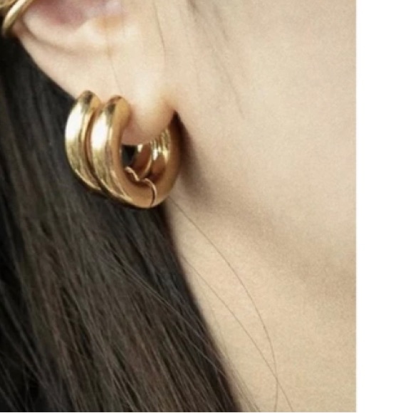 NWT STERLING SILVER small HOOP EARRINGS - Picture 3 of 4